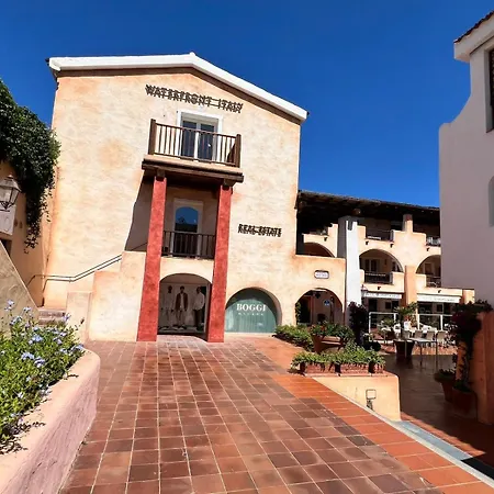 公寓 Passeggiataportocervo *